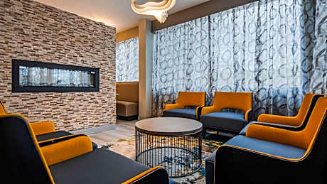 Best Western Plus Bloomington East