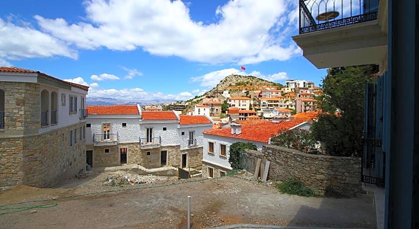 Çeşme Kale Taş Apart