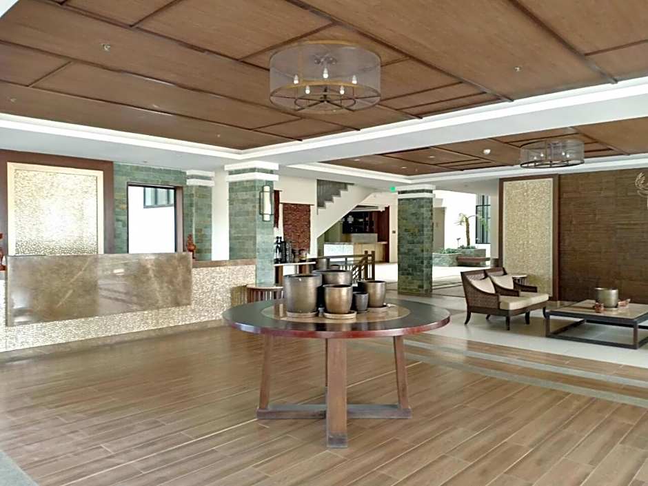 BRISTLE RIDGE CONDOMINIUM