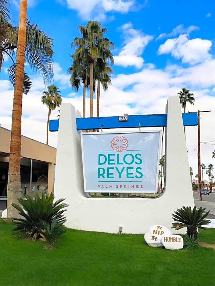 Delos Reyes Palm Springs