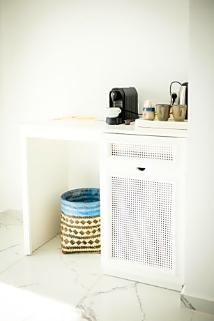 Honeymoon Private Terrace Suite with Sea View and Jacuzzi