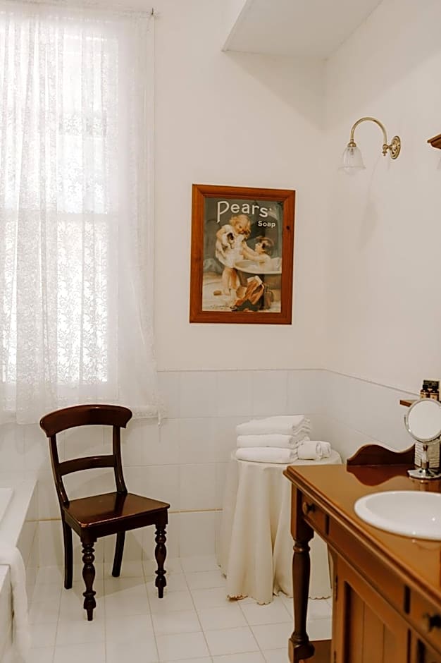 Abbey Boutique Hotel