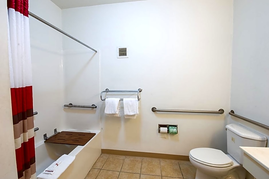 Red Roof Inn & Suites Indianapolis Airport
