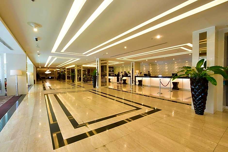 Mandarin Hotel Managed By Centre Point