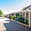 Jacaranda Place Motor Inn