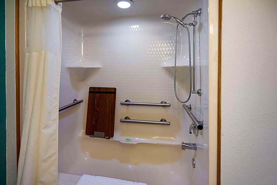 Sleep Inn & Suites Port Clinton