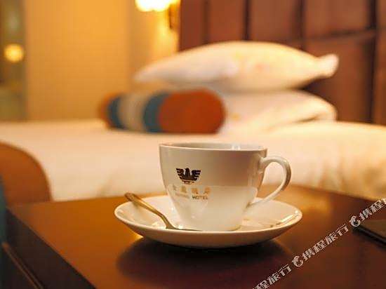 Guangzhou Golden Eagle Hotel (Yuexiu Park Xiaobei Metro Station)