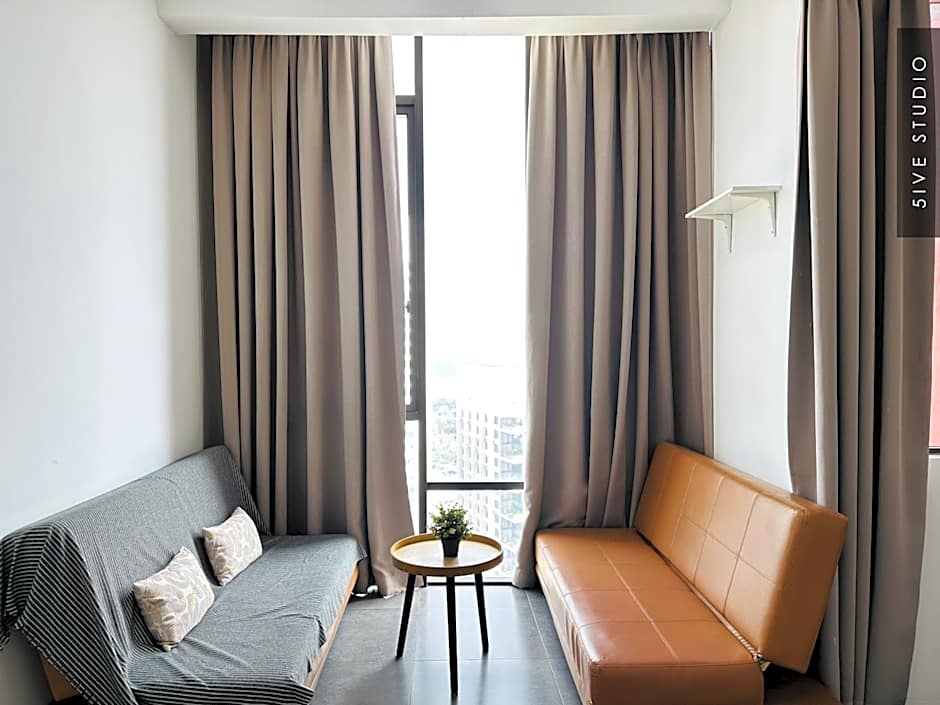 Five Studio - Empire Damansara
