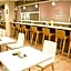 Hotel Green With