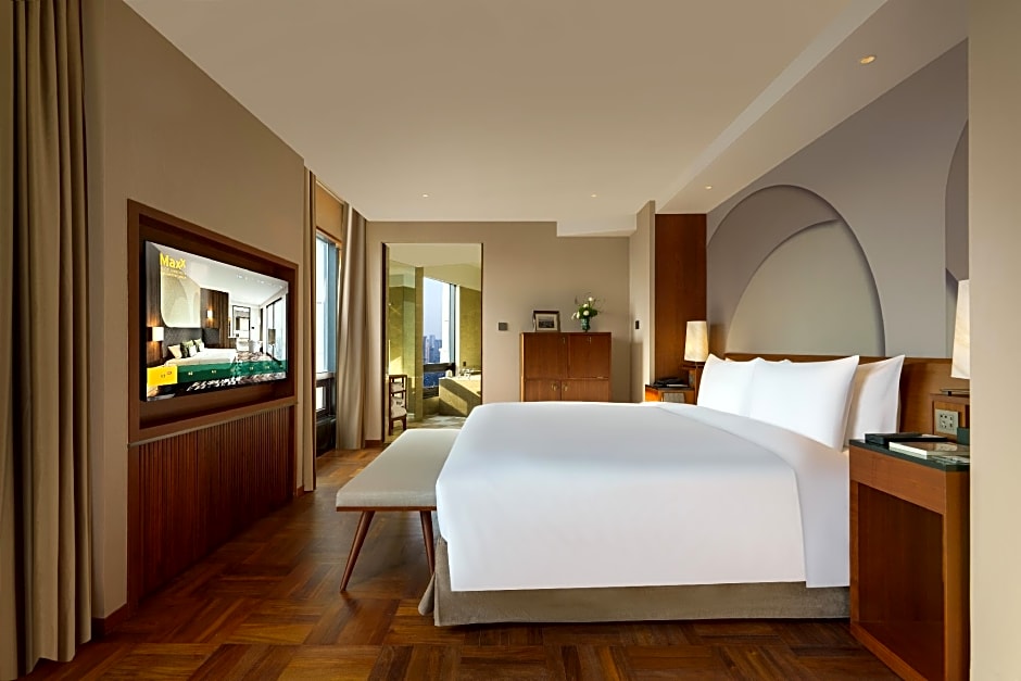 Photo 1 of 14 of Suite, River View
