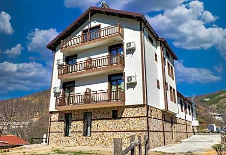 Family Hotel LILIUM