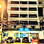 Highfive Hotel