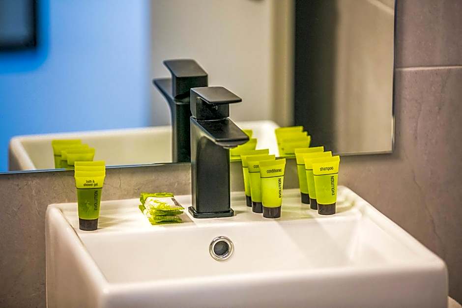 Nightcap at The Cheeky Squire