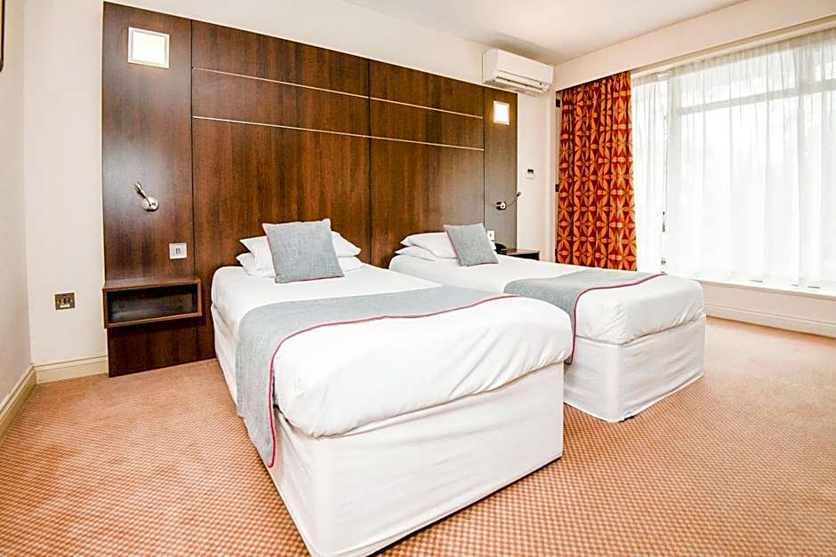 The Bridge House Hotel