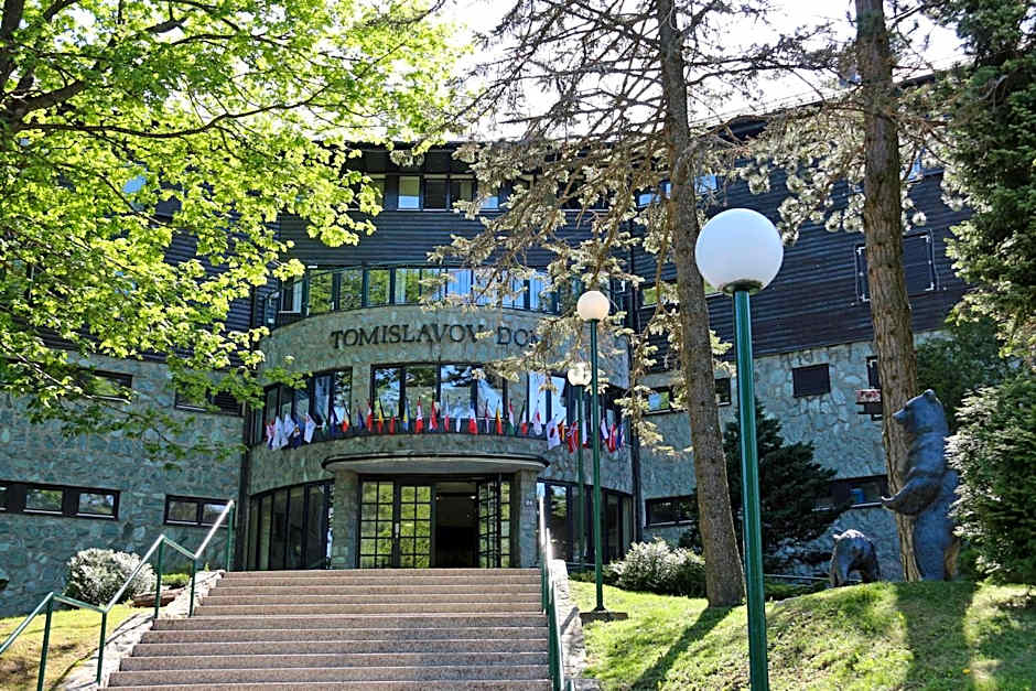 Hotel Tomislavov Dom