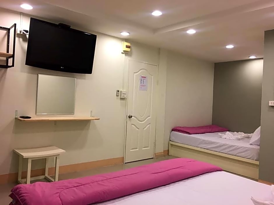 Miracle Gallery Hotel