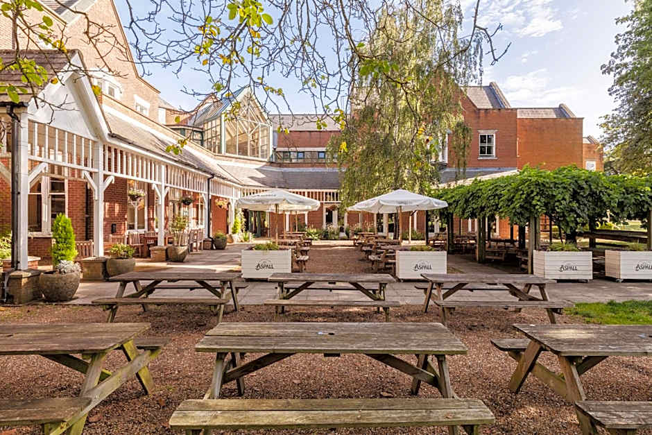 Coulsdon Manor and Golf Club