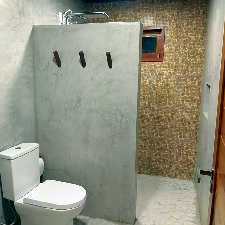 Pousada Flor de Lena- suíte Lírio -Icaraizinho