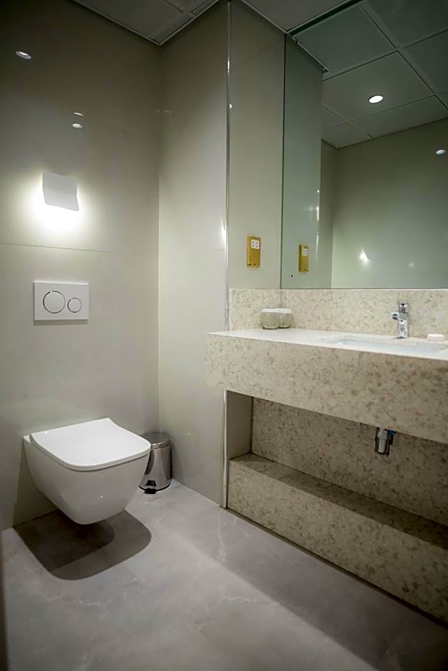 Rainbow Towers Hotel & Conference Centre