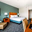 DoubleTree by Hilton Hotel Carson