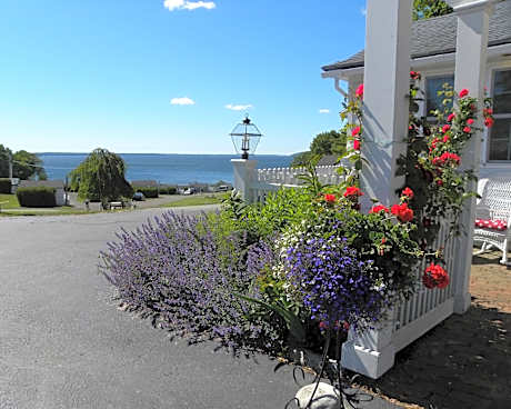Colonial Gables Oceanfront Village
