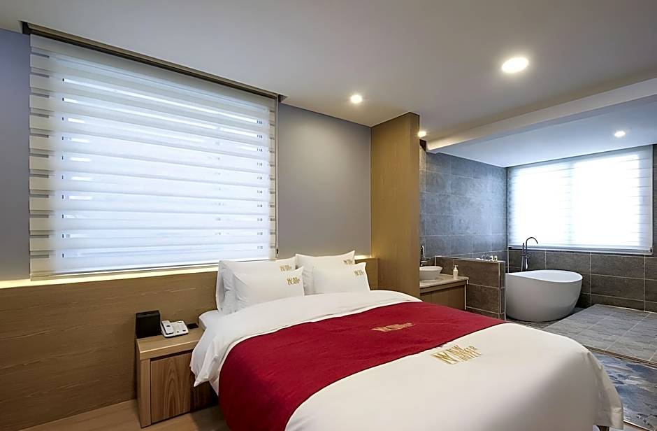 No.1 New Yorker Hotel