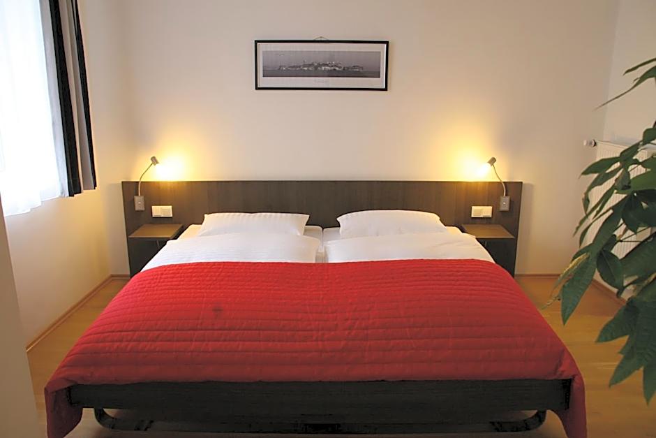 ALCATRAZ Hotel am Japanischen Garten