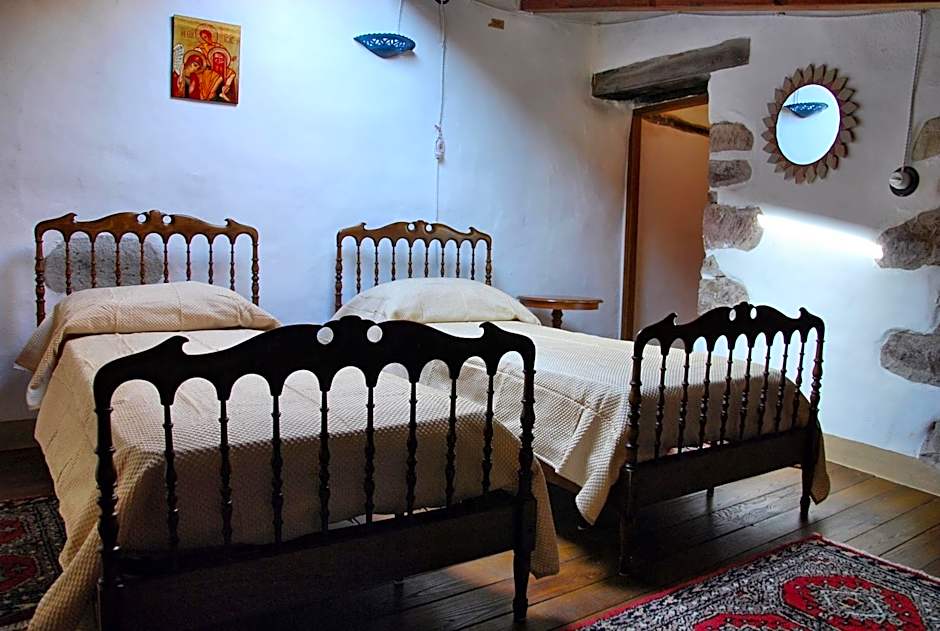 Photo 1 of 4 of Attic 2 Beds