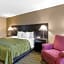 Quality Inn & Suites Des Moines - Merle Hay Road