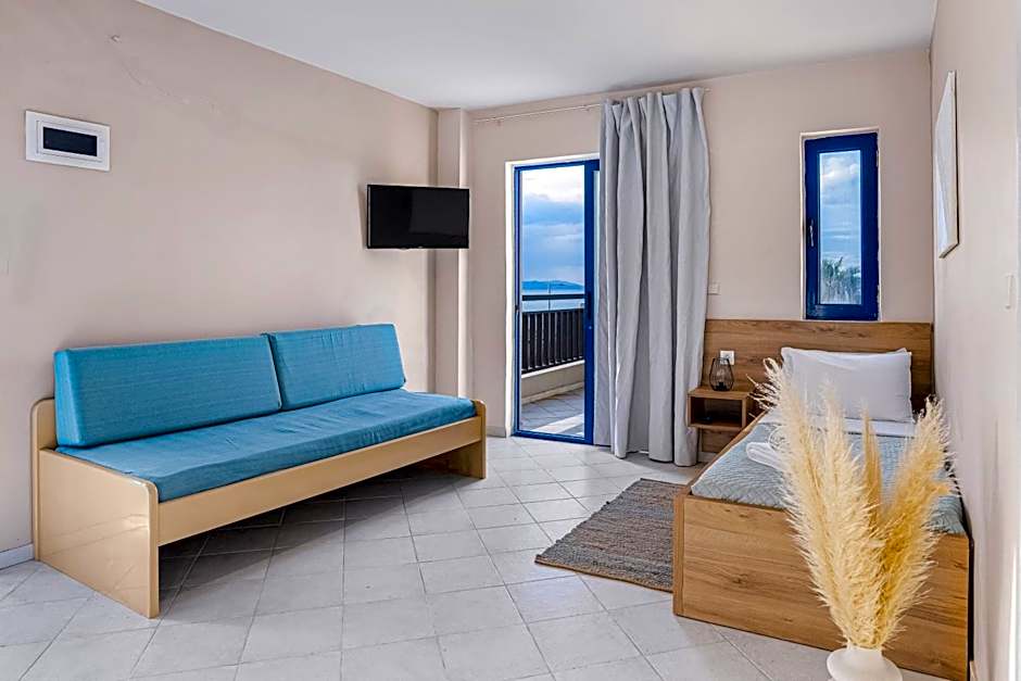 Yria Beach Hotel