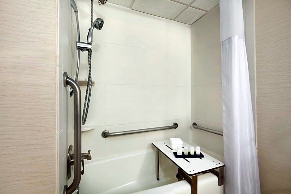 Embassy Suites by Hilton Oklahoma City Will Rogers Airport