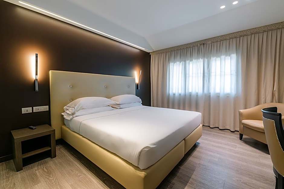 Hotel King