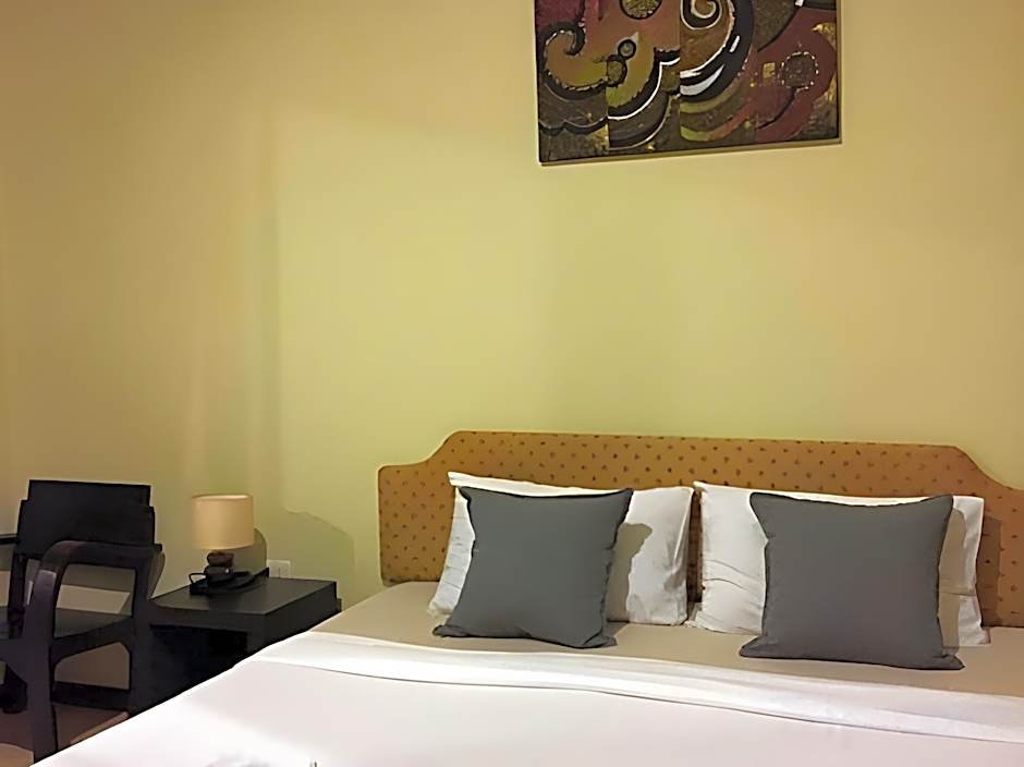 Khaolak Hillside Villa
