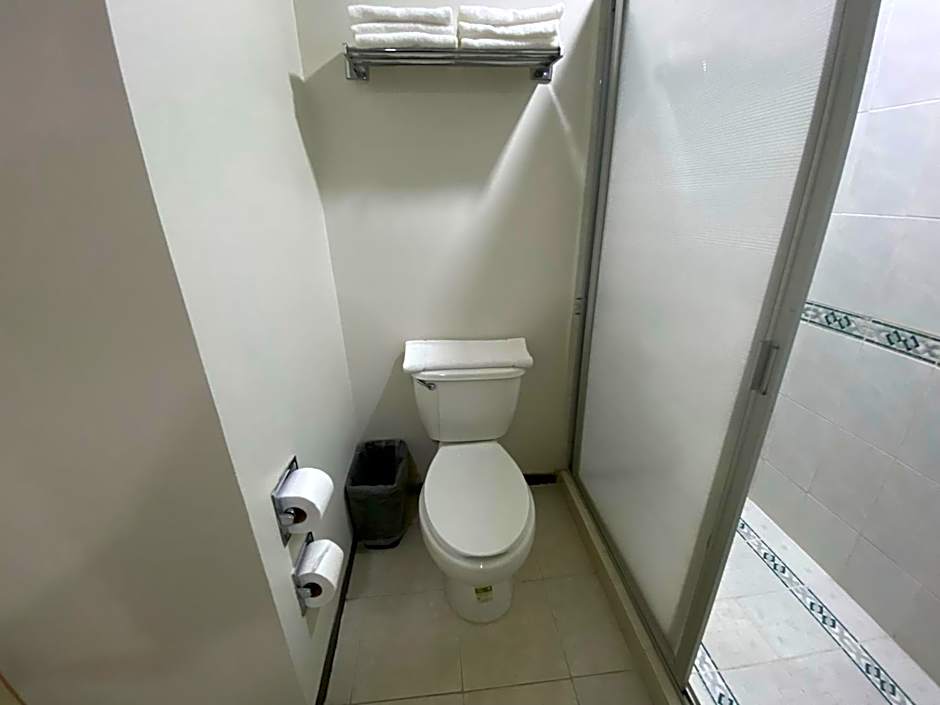 Hotel Enterprise Inn Poliforum