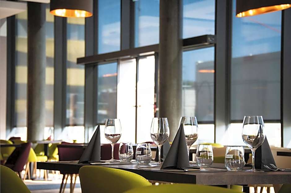 YParc Hotel