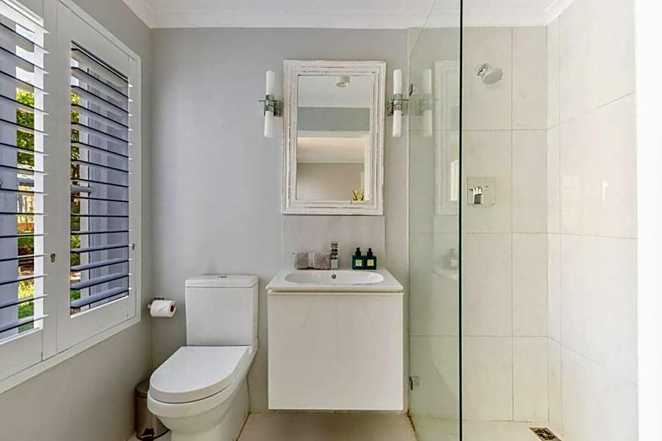 Sublime Five Bed Property In Glorious Setting