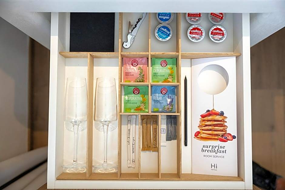 Hi Hotels Sirmione - Lakeview Pool