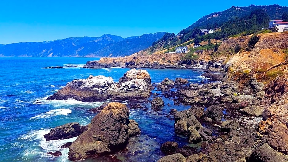 The Castle Inn of the Lost Coast