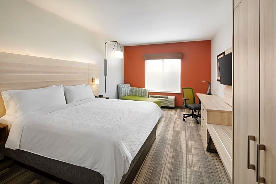 Holiday Inn Express Hotel & Suites Salem, an IHG Hotel