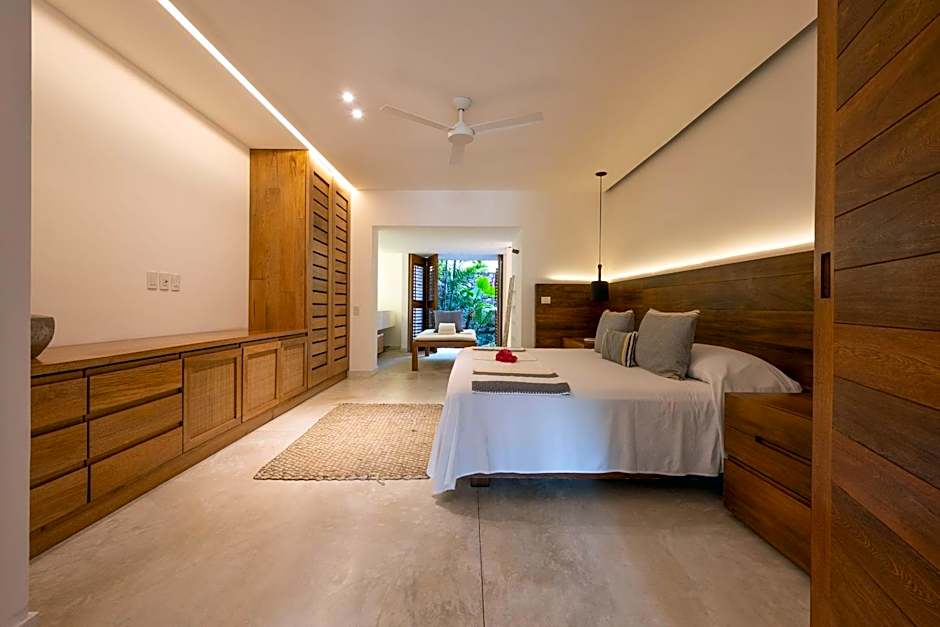 El Careyes Club & Residences