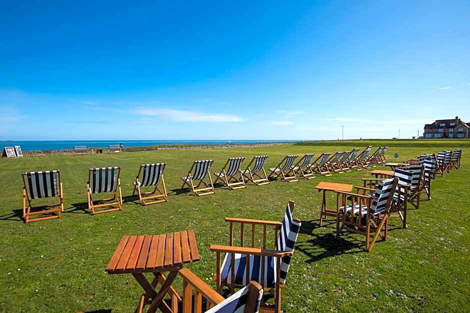 Beach House Hotel