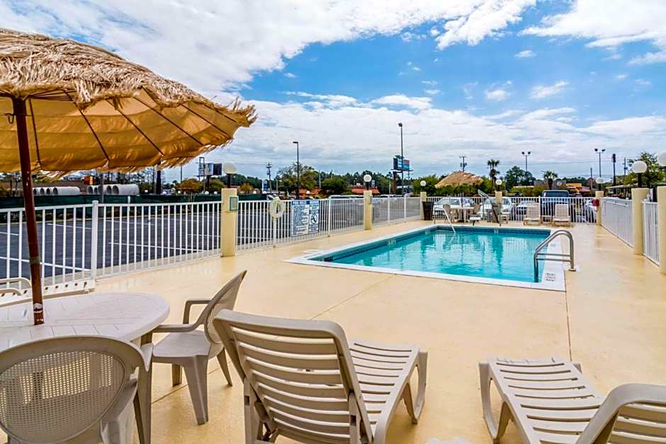 Comfort Inn & Suites Panama City North