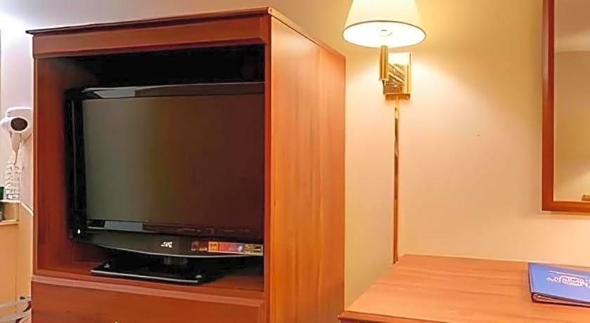 Americas Best Value Inn St. Louis South
