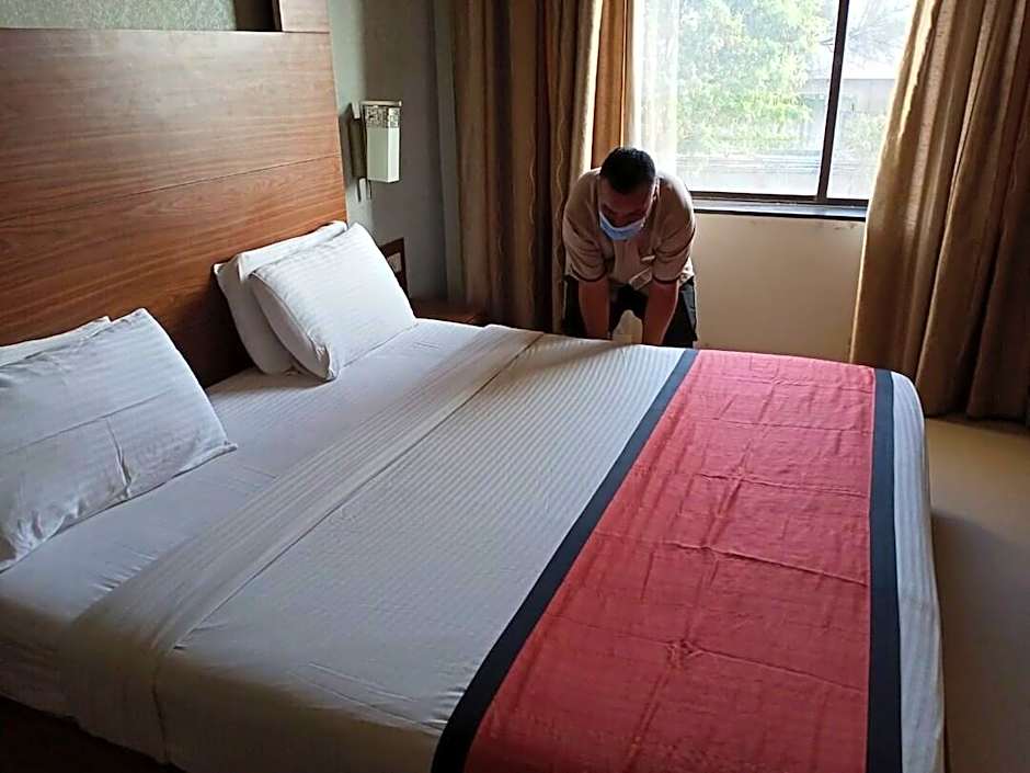 Hotel Sadanand Regency                                                                          