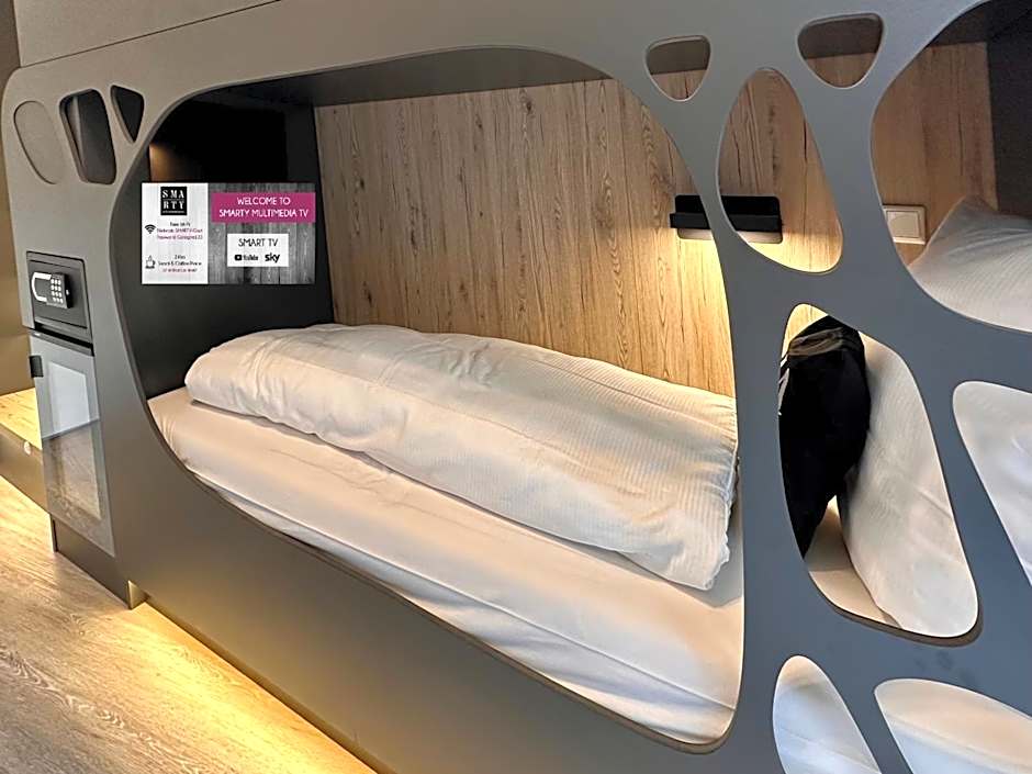 SMARTY Cologne Dom Hotel - Boardinghouse - KONTAKTLOSER SELF CHECK-IN