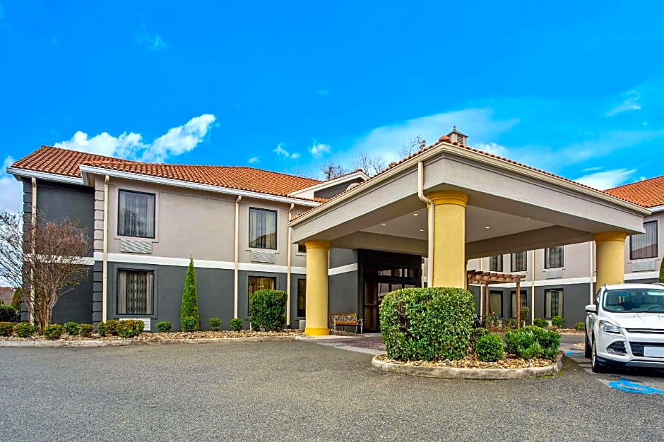 La Quinta Inn & Suites by Wyndham Radford