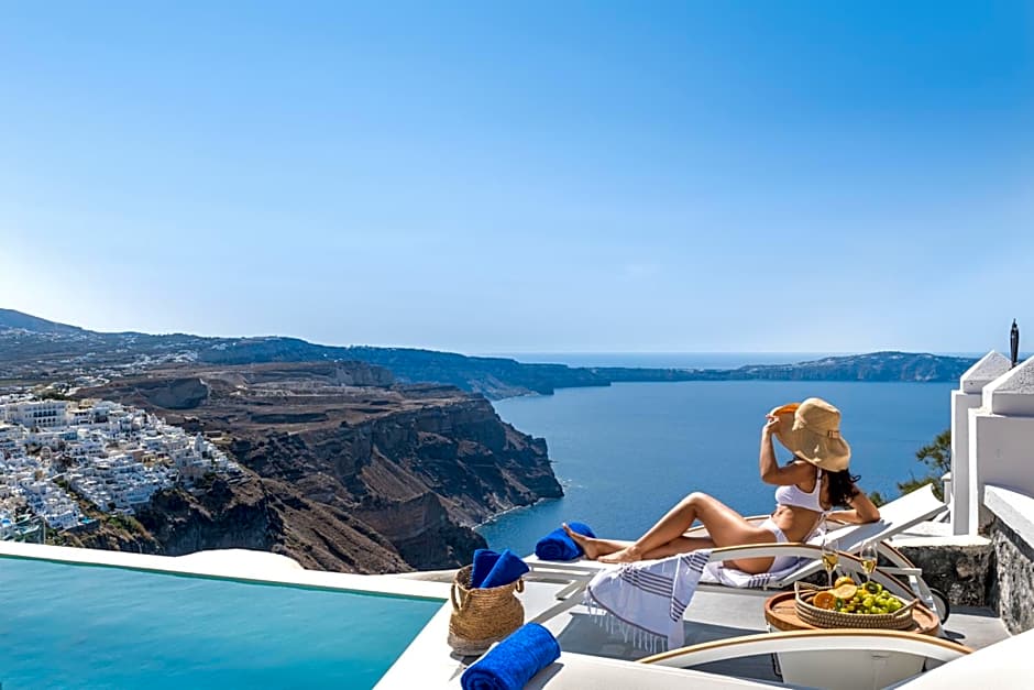 Mythical Blue Luxury Suites