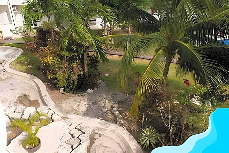 Minimalist Studio with Pool and FREE Scooter