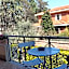 Aurelia Garden Gold B&B