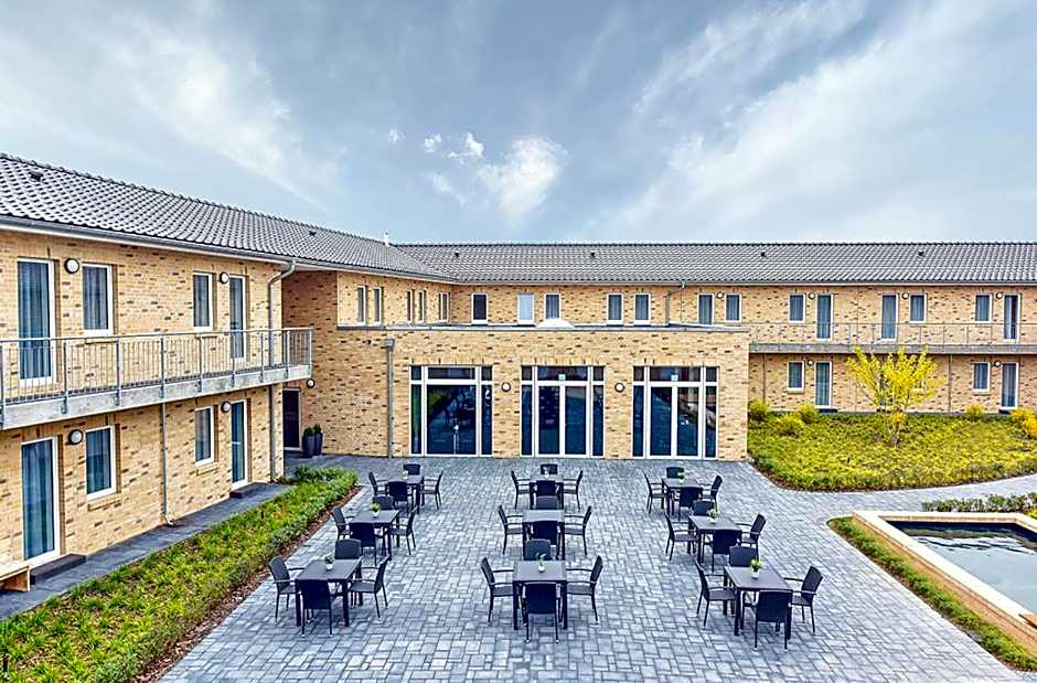 PRIMA Inn HOTEL & HOF NEURUPPIN - digitales & rezeptionsloses Motel